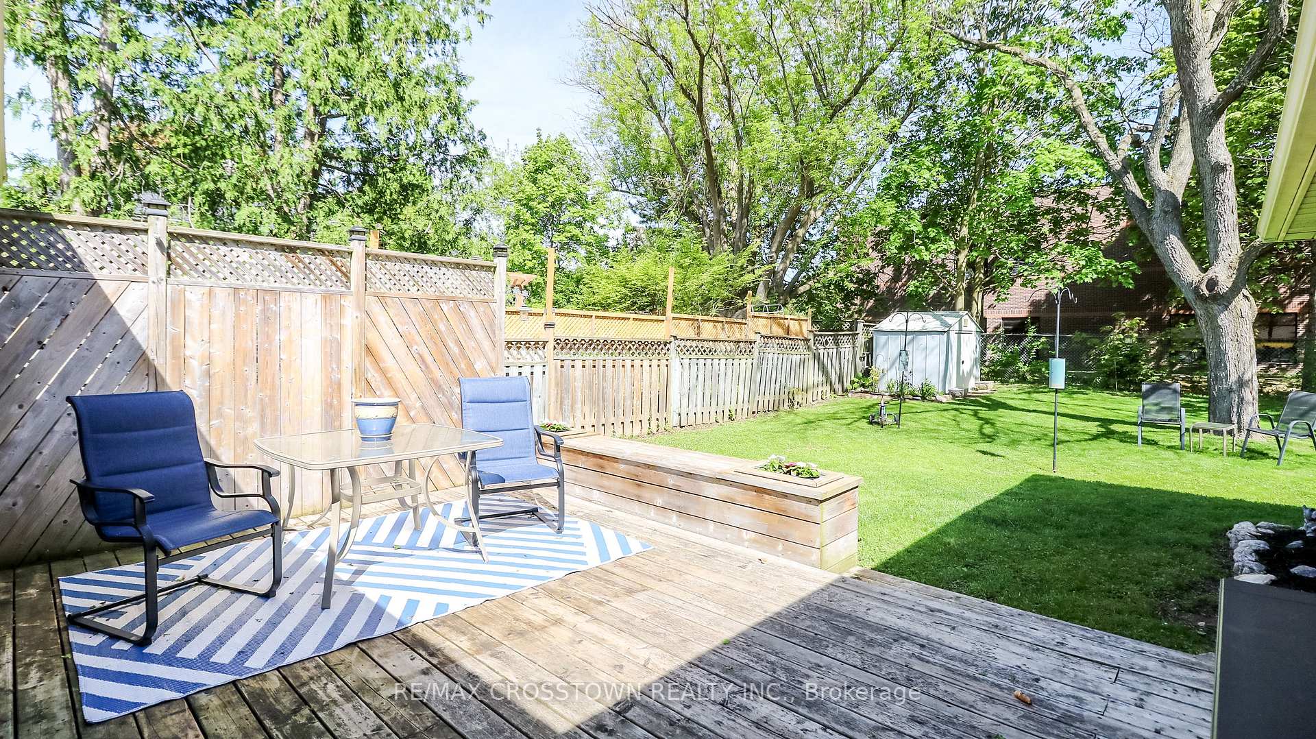 Photo 40 of 74 Devins Drive, Aurora, Aurora Heights — HOMEH