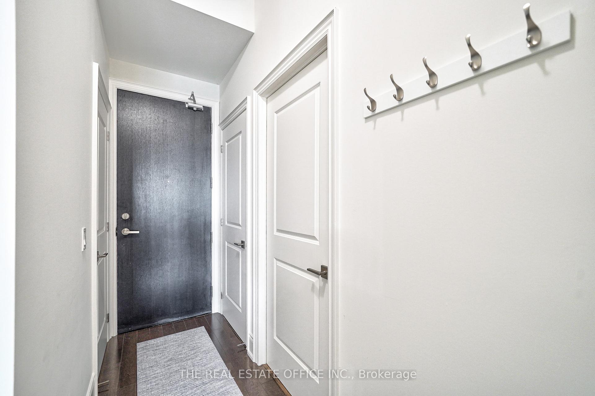 Photo 2 of Unit 916, 23 Glebe Road W, Toronto, Yonge-Eglinton — HOMEH