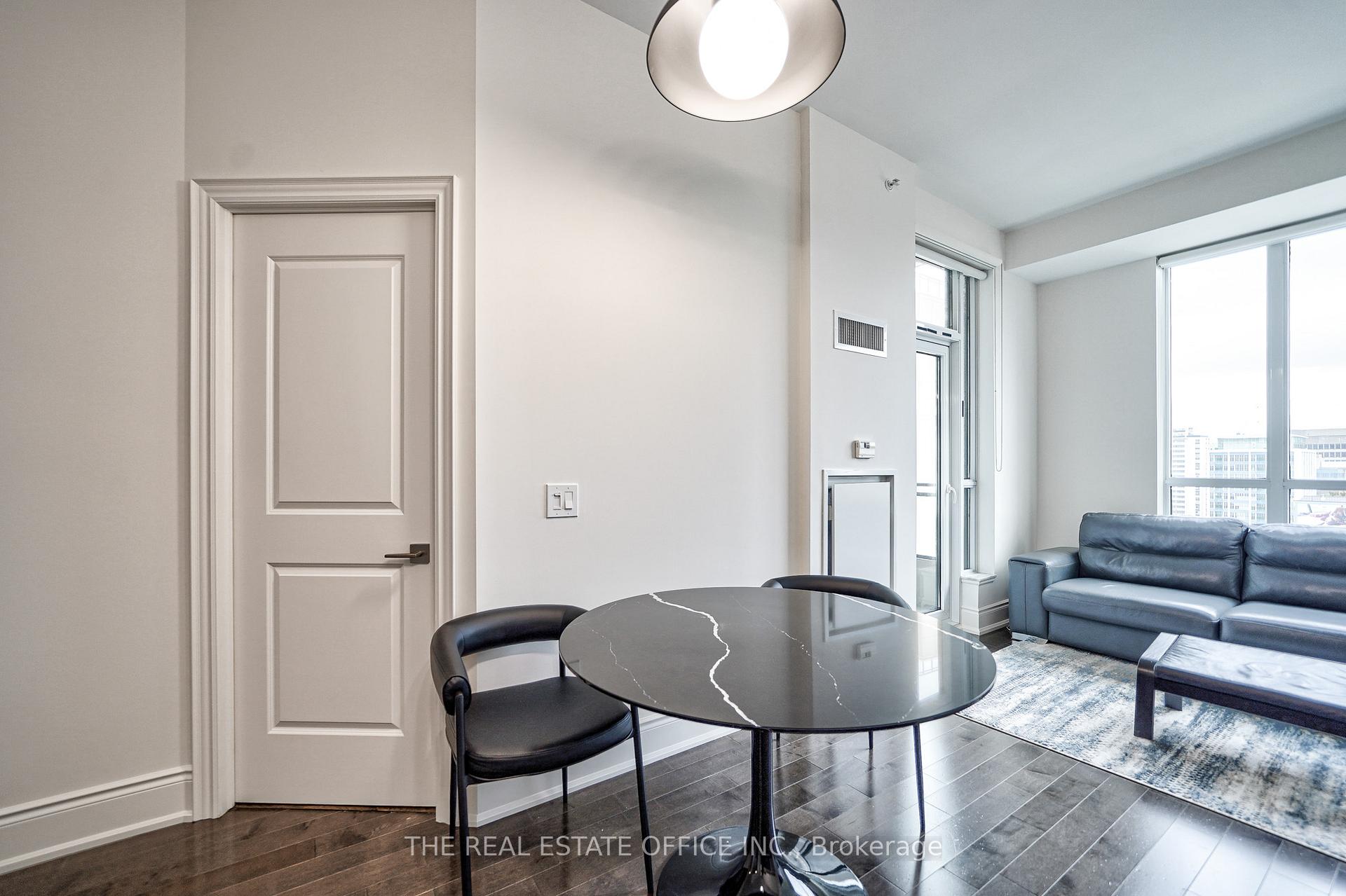 Photo 12 of Unit 916, 23 Glebe Road W, Toronto, Yonge-Eglinton — HOMEH