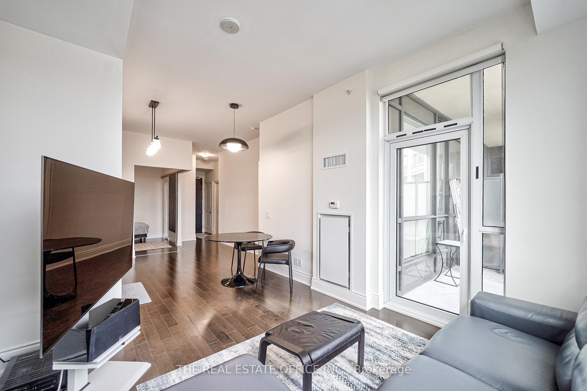 Photo 17 of Unit 916, 23 Glebe Road W, Toronto, Yonge-Eglinton — HOMEH
