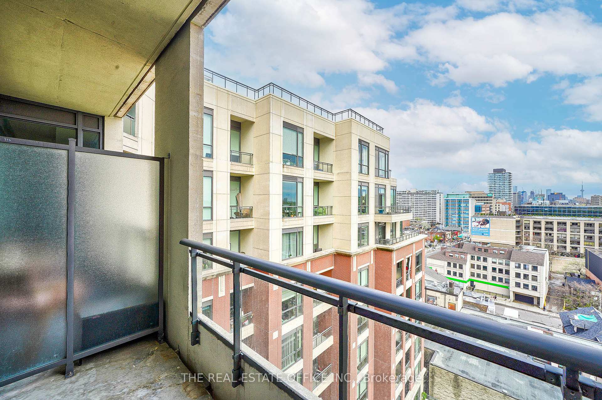 Photo 29 of Unit 916, 23 Glebe Road W, Toronto, Yonge-Eglinton — HOMEH