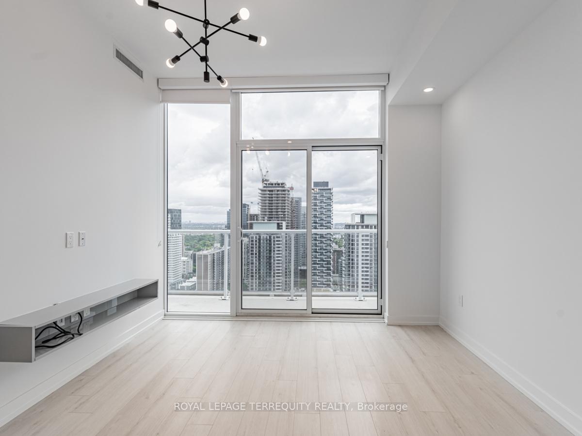 Photo 9 of Unit 2605, 33 Helendale Avenue, Toronto, Yonge-Eglinton — HOMEH