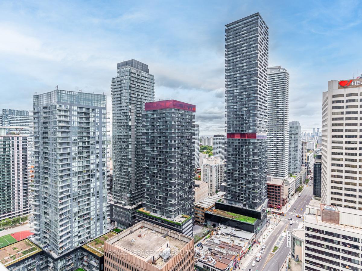 Photo 23 of Unit 2605, 33 Helendale Avenue, Toronto, Yonge-Eglinton — HOMEH