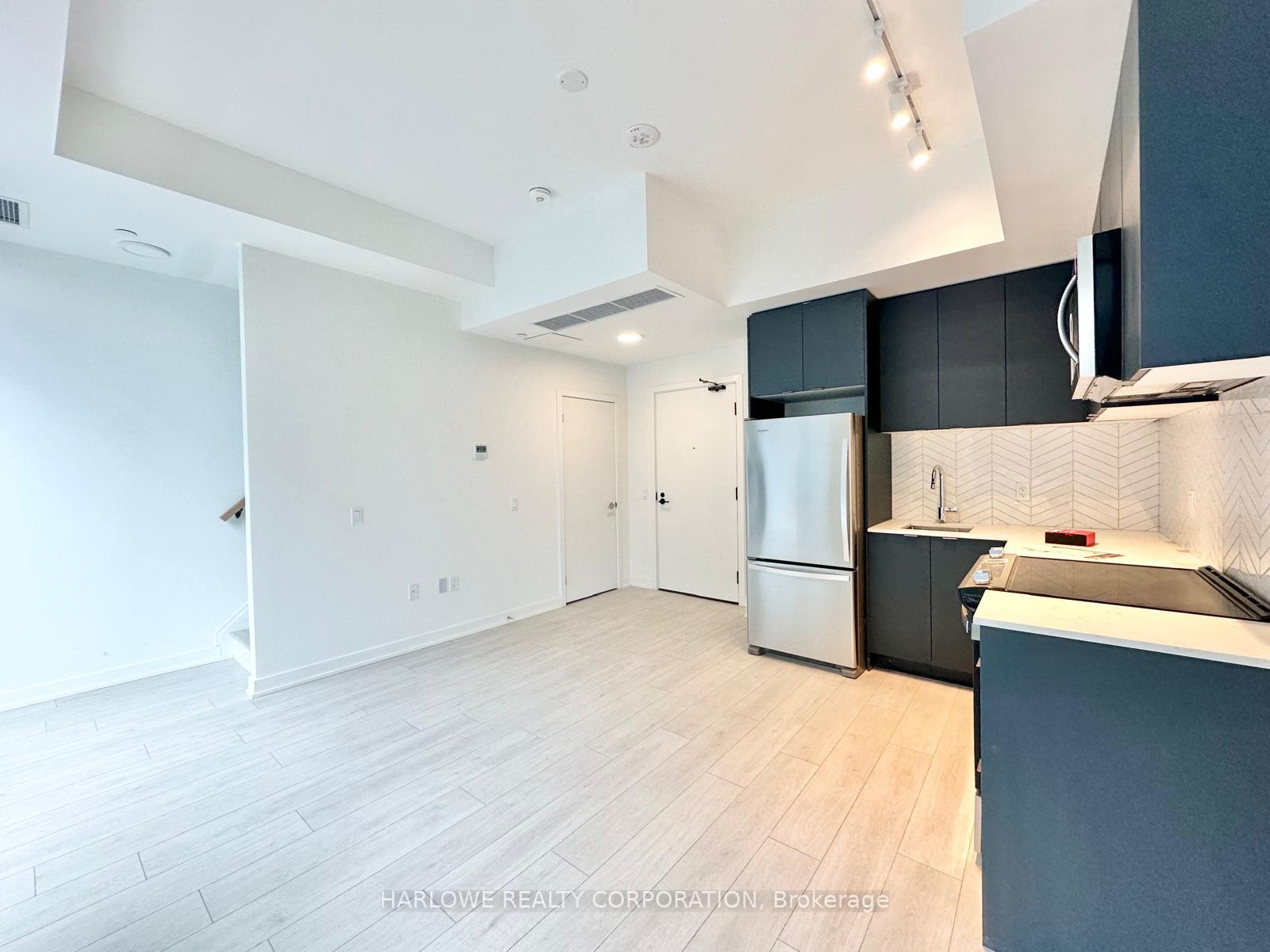 Photo 2 of Unit 131 C, 1612 Charles Street, Whitby, Port Whitby — HOMEH
