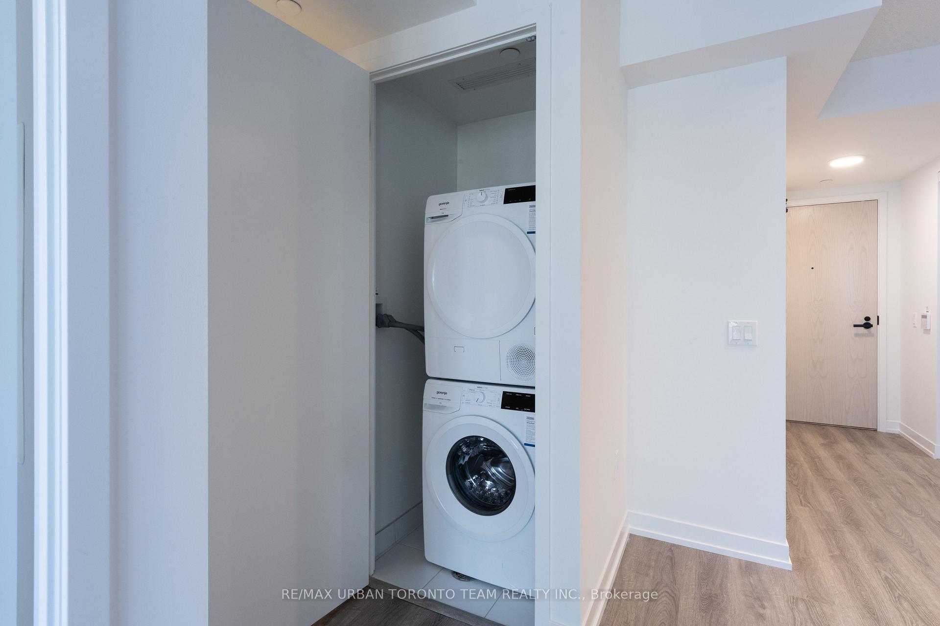 Photo 6 of Unit 1517, 195 Commerce Street, Vaughan, Vaughan Corporate Centre — HOMEH