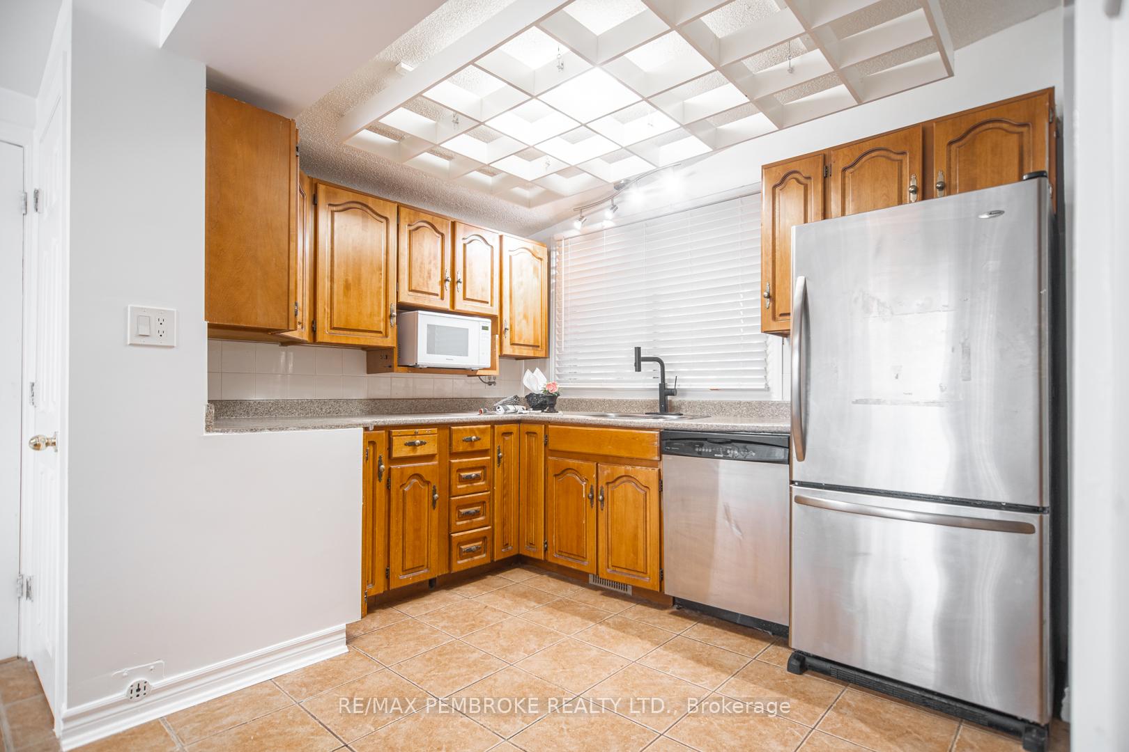 Photo 7 of 84 Frontenac Crescent, Deep River — HOMEH