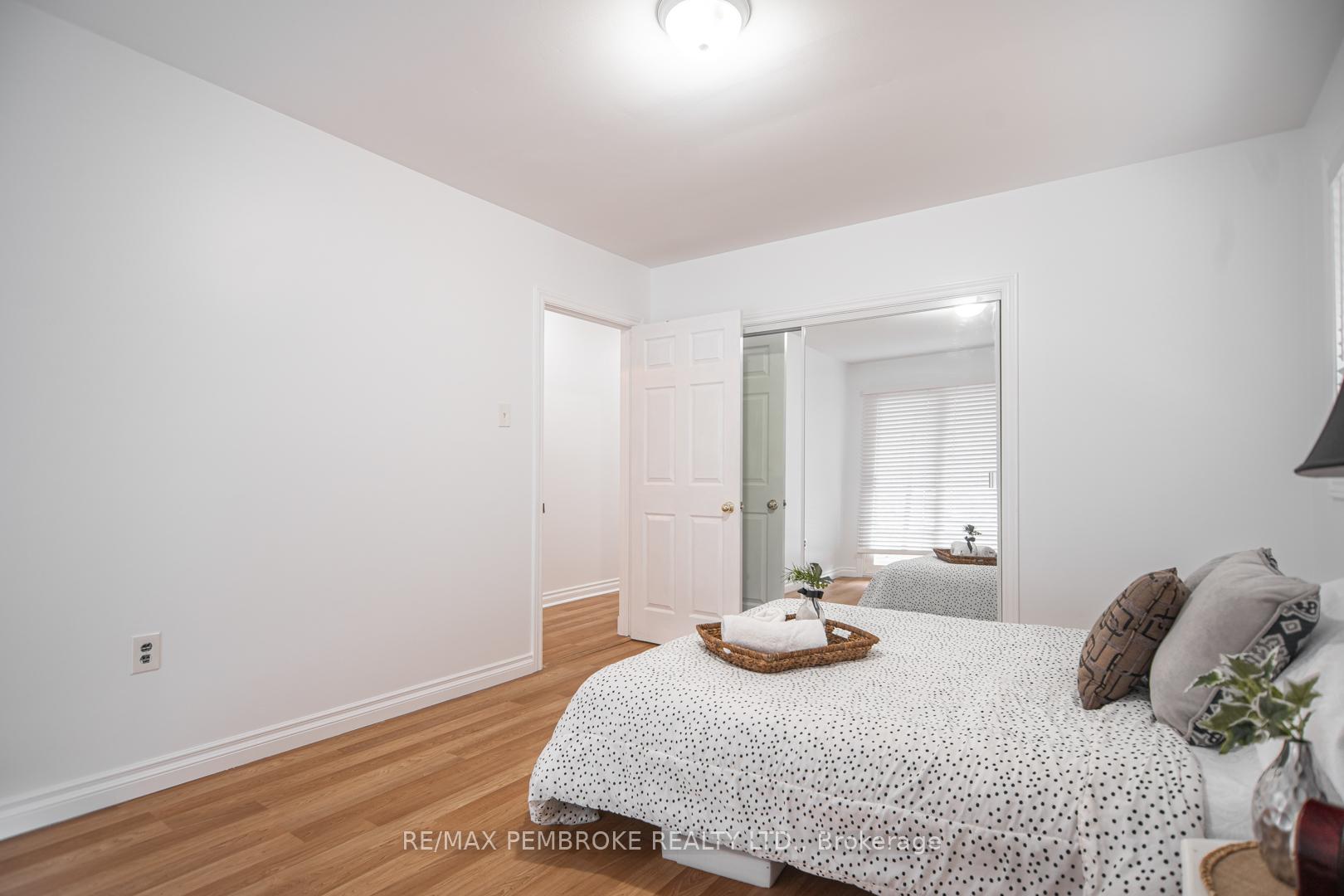 Photo 17 of 84 Frontenac Crescent, Deep River — HOMEH
