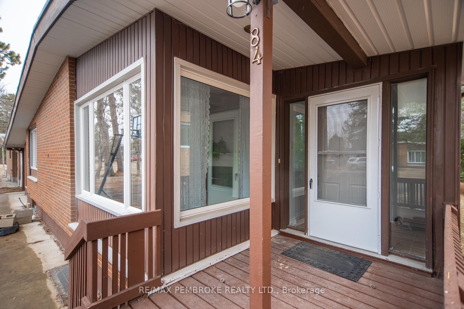 Photo 34 of 84 Frontenac Crescent, Deep River — HOMEH