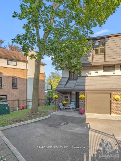 Photo 1 of Unit 10, 655 Richmond Road, Ottawa, Woodroffe — HOMEH