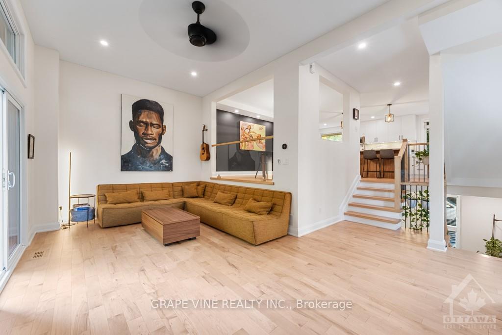 Photo 6 of Unit 10, 655 Richmond Road, Ottawa, Woodroffe — HOMEH