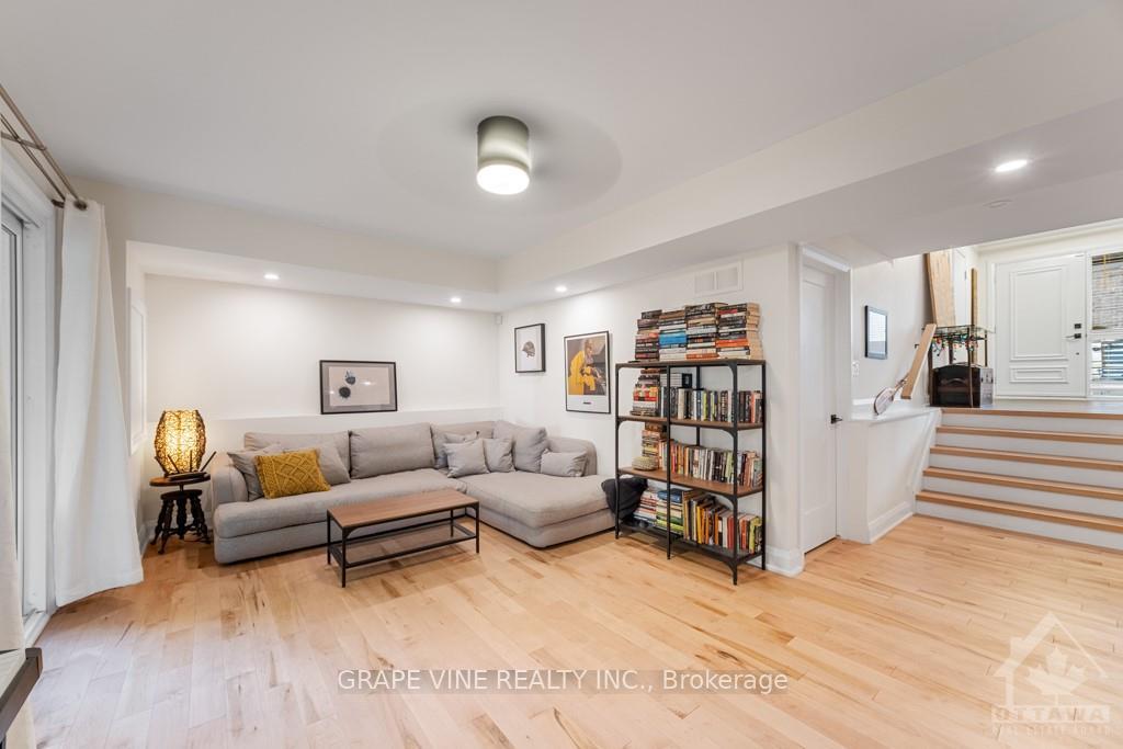 Photo 18 of Unit 10, 655 Richmond Road, Ottawa, Woodroffe — HOMEH