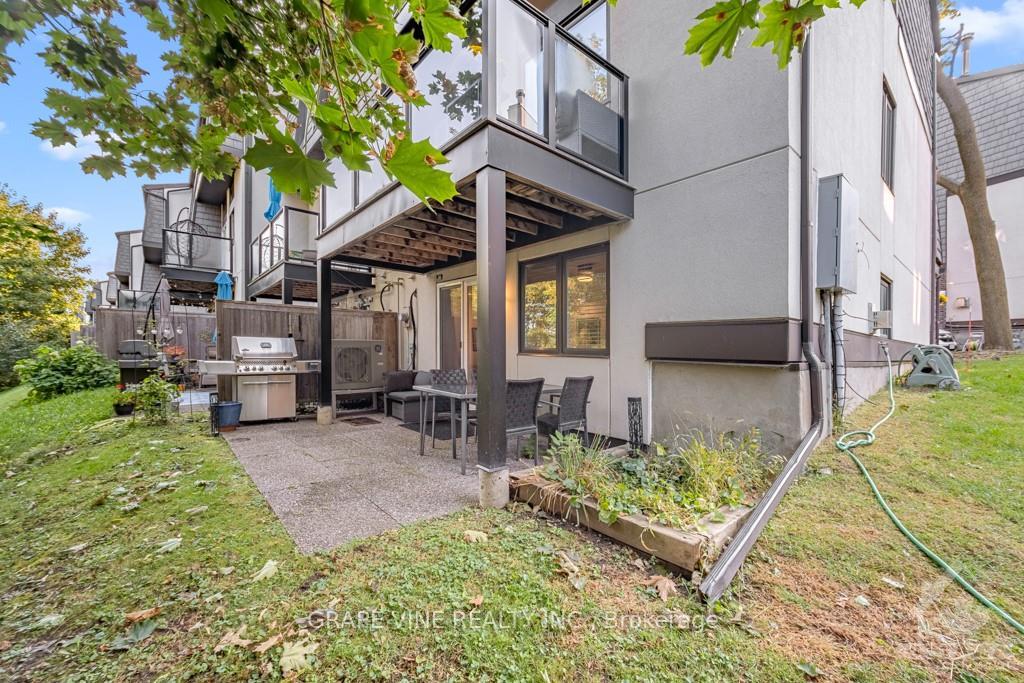 Photo 22 of Unit 10, 655 Richmond Road, Ottawa, Woodroffe — HOMEH