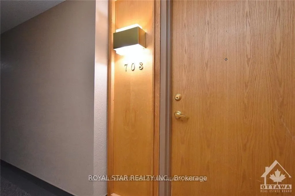 Photo 5 of Unit 703, 2760 Carousel Crescent, Ottawa, Emerald Woods/Sawmill Creek — HOMEH