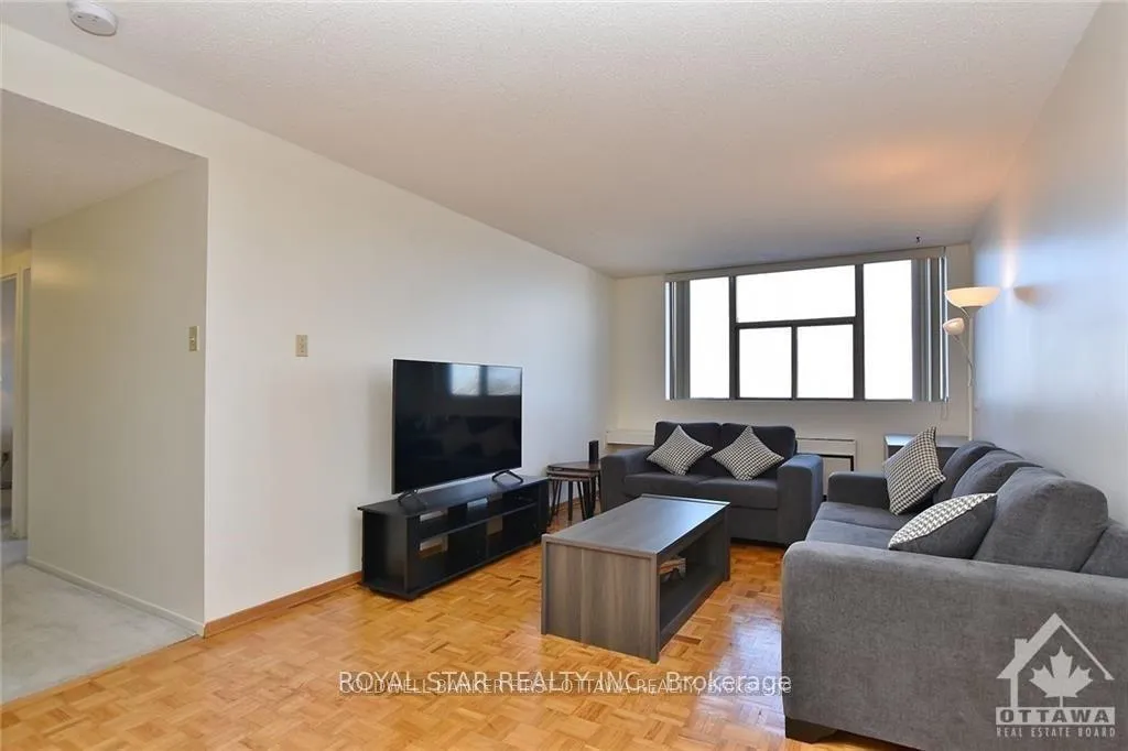 Photo 9 of Unit 703, 2760 Carousel Crescent, Ottawa, Emerald Woods/Sawmill Creek — HOMEH