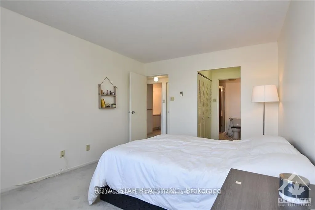 Photo 14 of Unit 703, 2760 Carousel Crescent, Ottawa, Emerald Woods/Sawmill Creek — HOMEH