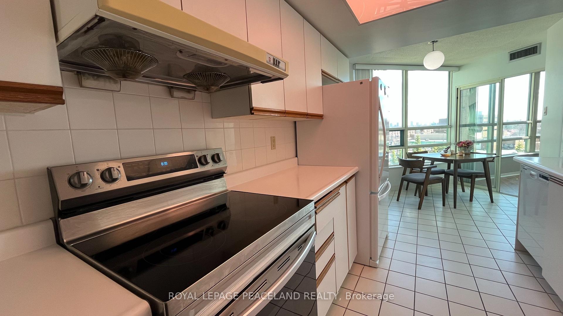 Photo 7 of Unit 618, 7805 Bayview Avenue, Markham, Aileen-Willowbrook — HOMEH