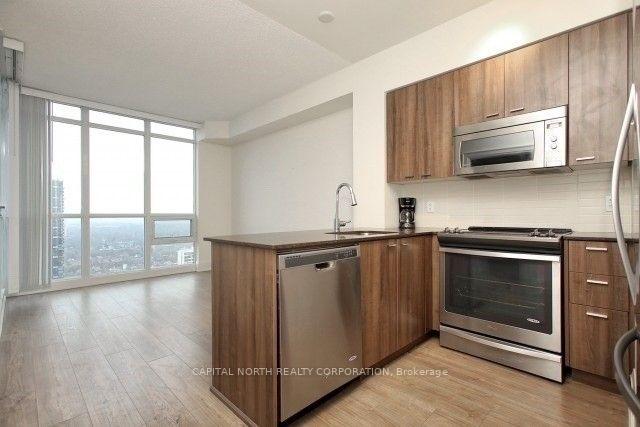 Photo 3 of Unit 2507, 30 Roehampton Avenue, Toronto, Mount Pleasant West — HOMEH