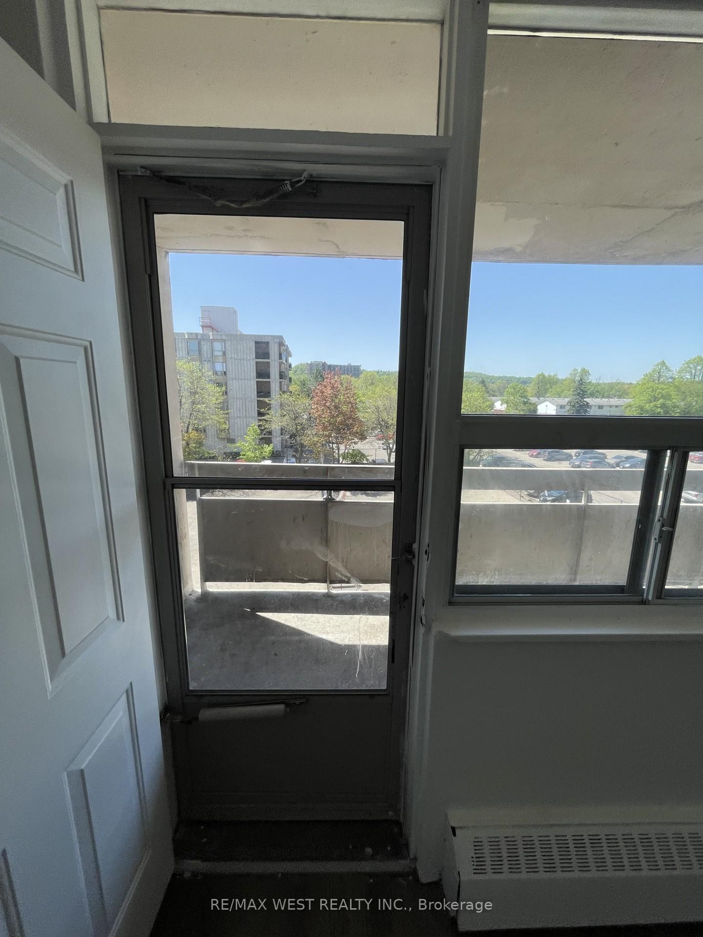 Photo 7 of Unit 403, 15 Albright Road, Hamilton, Vincent — HOMEH