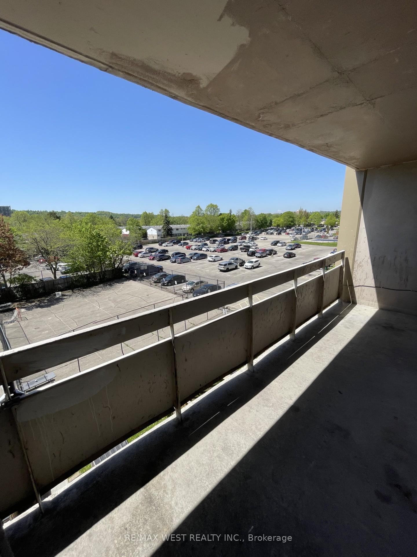 Photo 8 of Unit 403, 15 Albright Road, Hamilton, Vincent — HOMEH