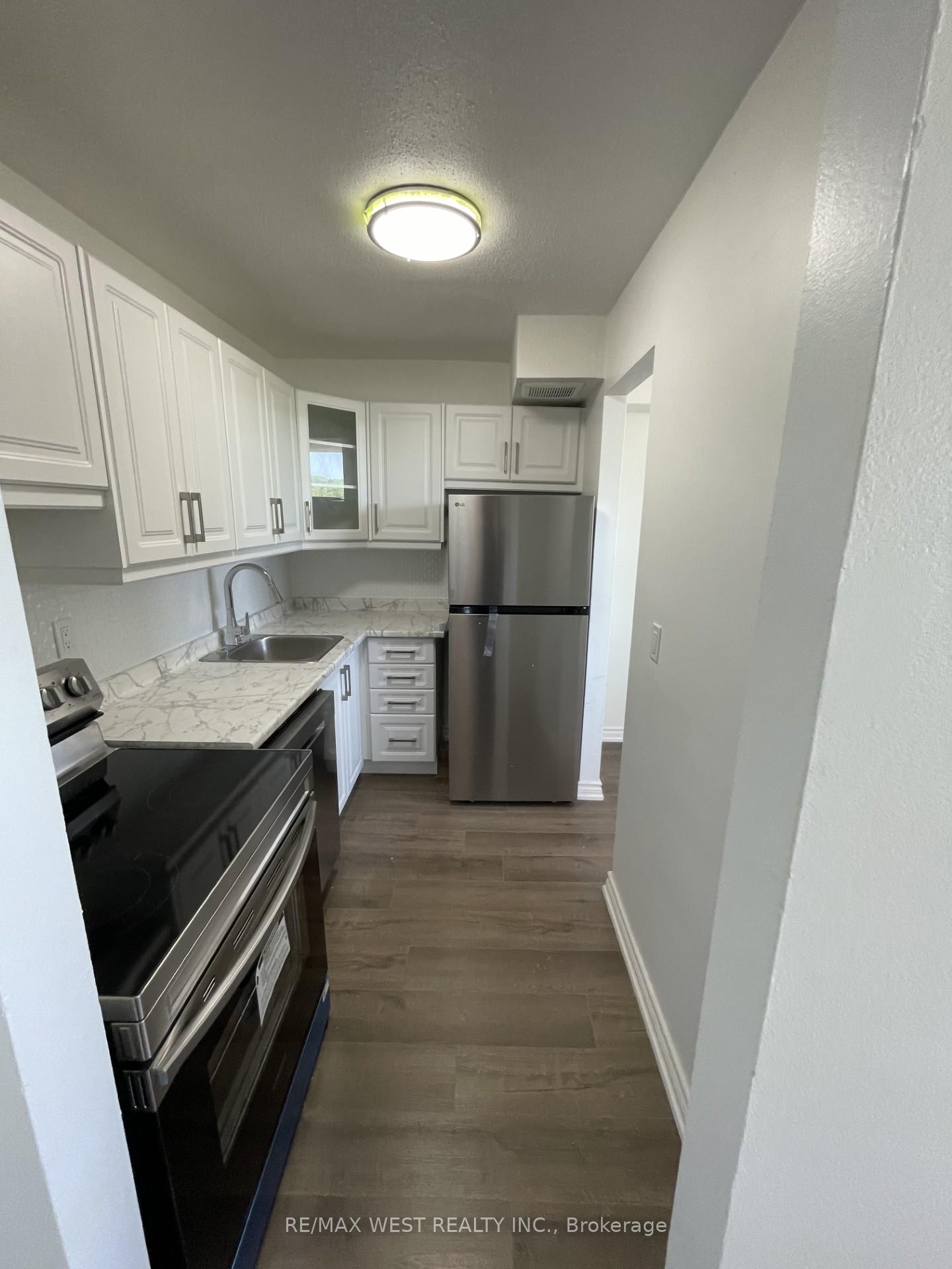 Photo 12 of Unit 403, 15 Albright Road, Hamilton, Vincent — HOMEH