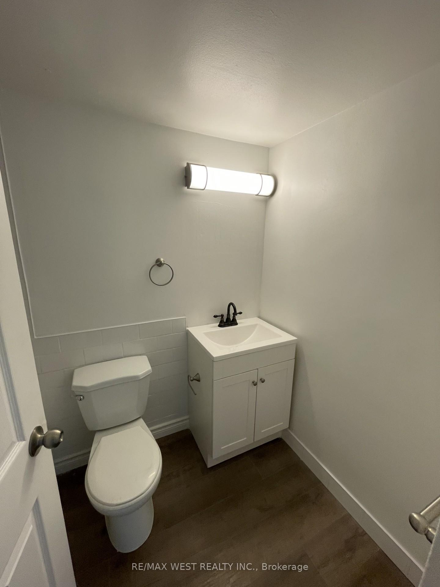 Photo 23 of Unit 403, 15 Albright Road, Hamilton, Vincent — HOMEH