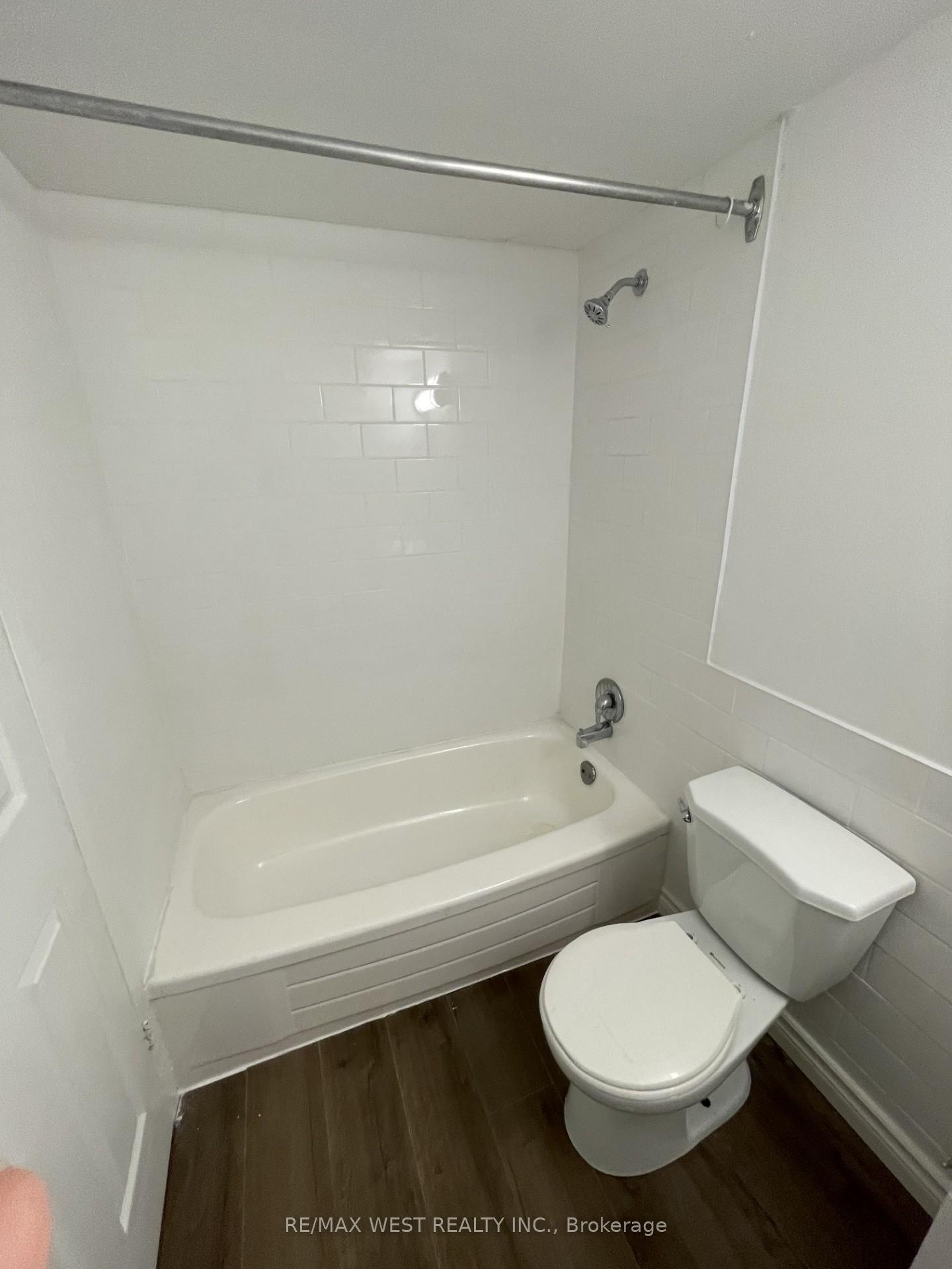 Photo 25 of Unit 403, 15 Albright Road, Hamilton, Vincent — HOMEH