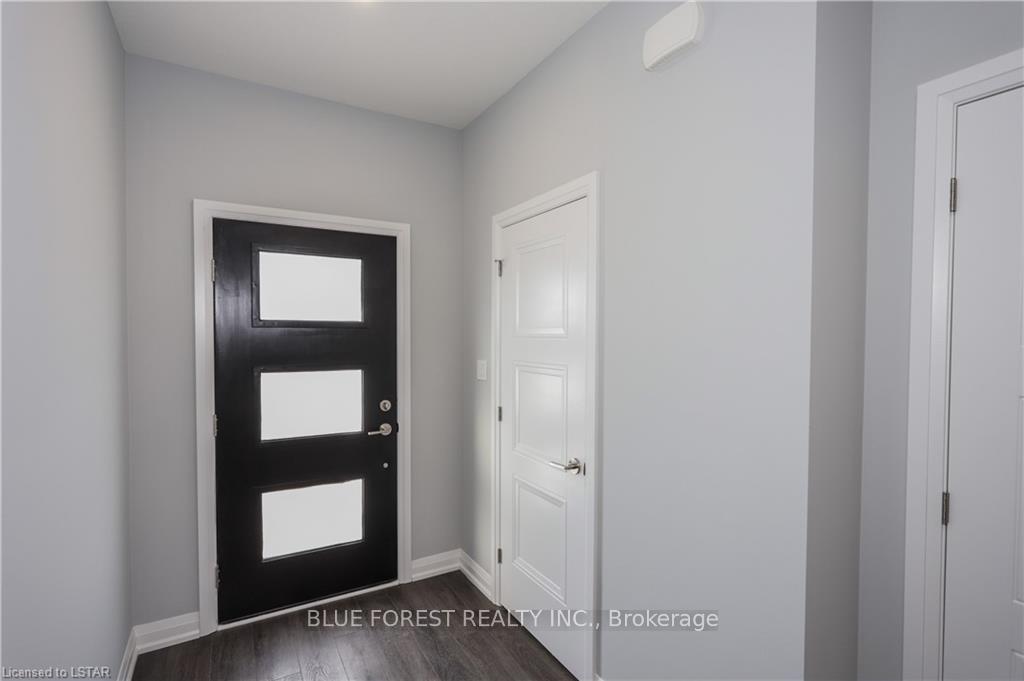 Photo 3 of Unit 12, 1 Miller Drive, Lucan Biddulph, Lucan — HOMEH