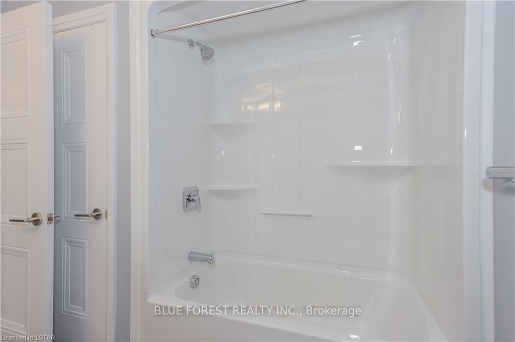 Photo 23 of Unit 12, 1 Miller Drive, Lucan Biddulph, Lucan — HOMEH