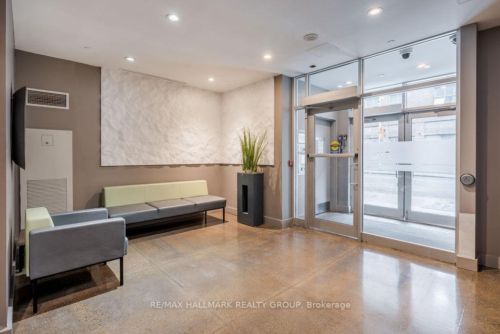 Photo 3 of Unit 308, 383 Cumberland Street, Ottawa, Lower Town/Byward Market — HOMEH