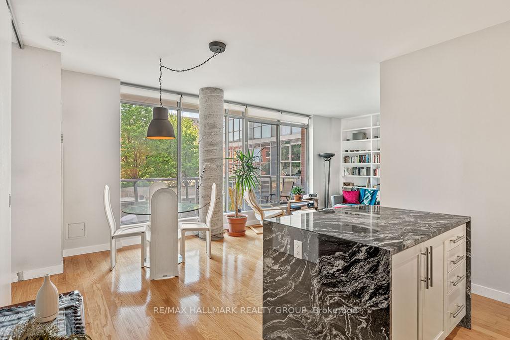 Photo 4 of Unit 308, 383 Cumberland Street, Ottawa, Lower Town/Byward Market — HOMEH