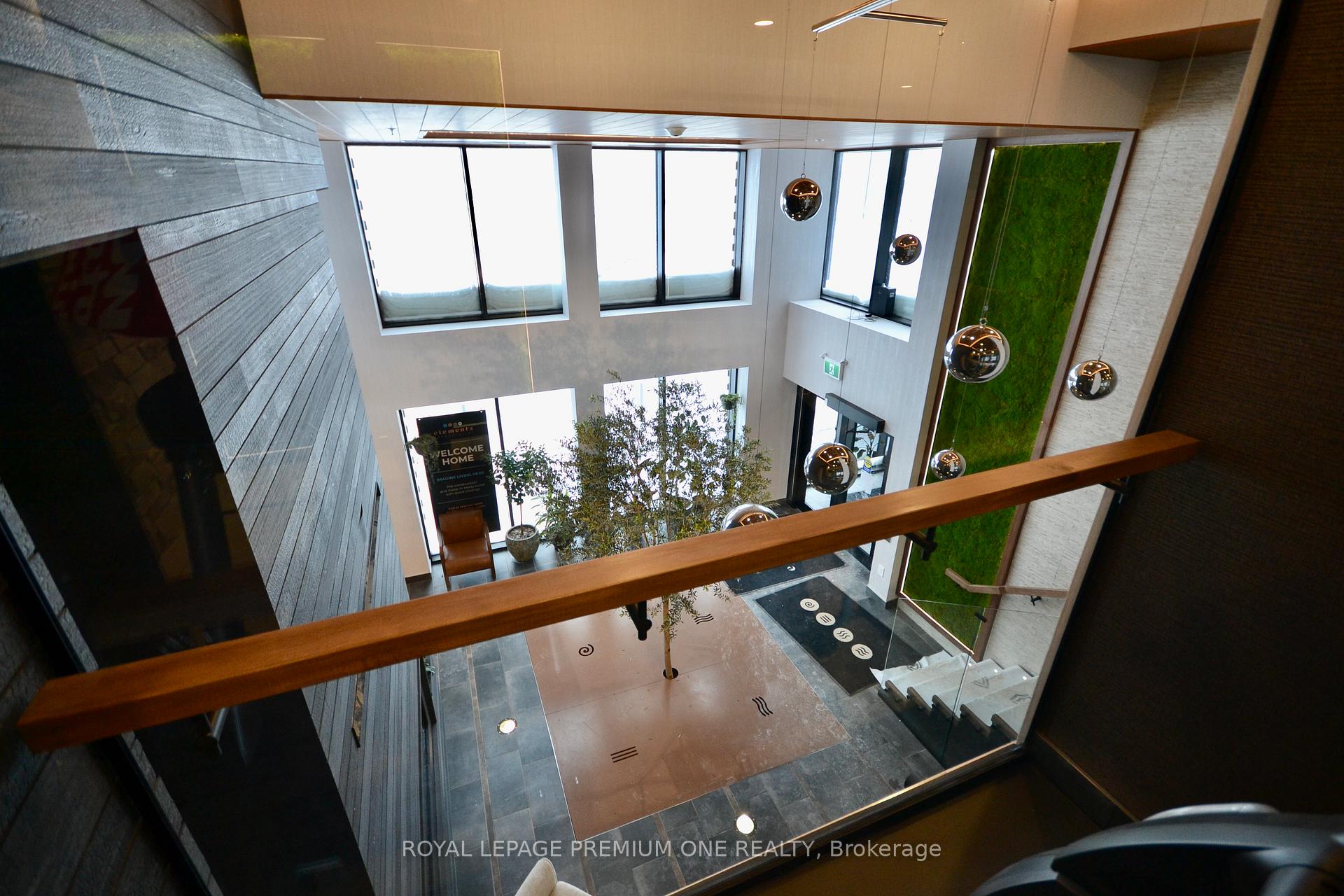 Photo 7 of Unit 207, 15 Kneeshaw Drive, Barrie, Rural Barrie Southeast — HOMEH