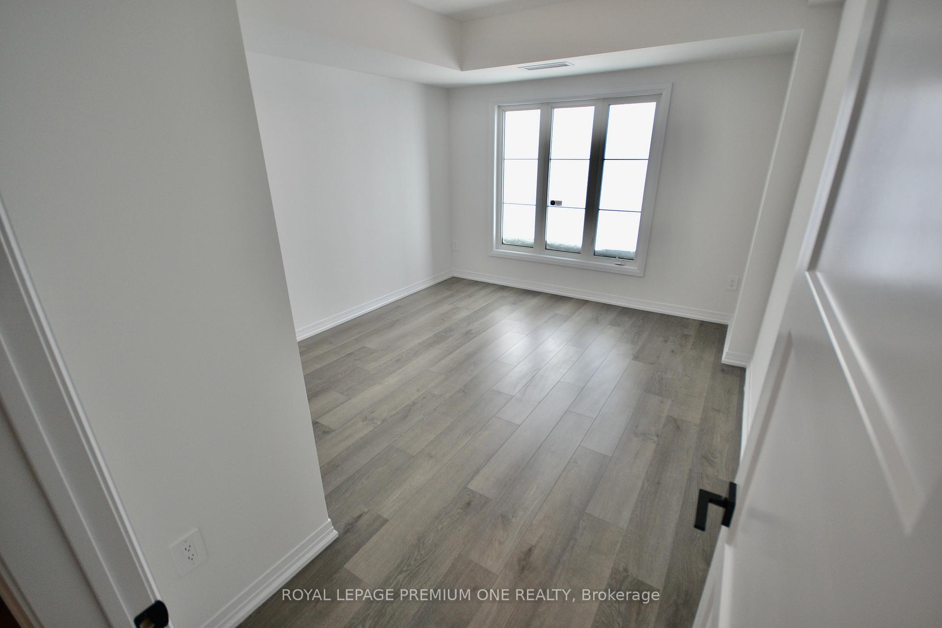 Photo 21 of Unit 207, 15 Kneeshaw Drive, Barrie, Rural Barrie Southeast — HOMEH