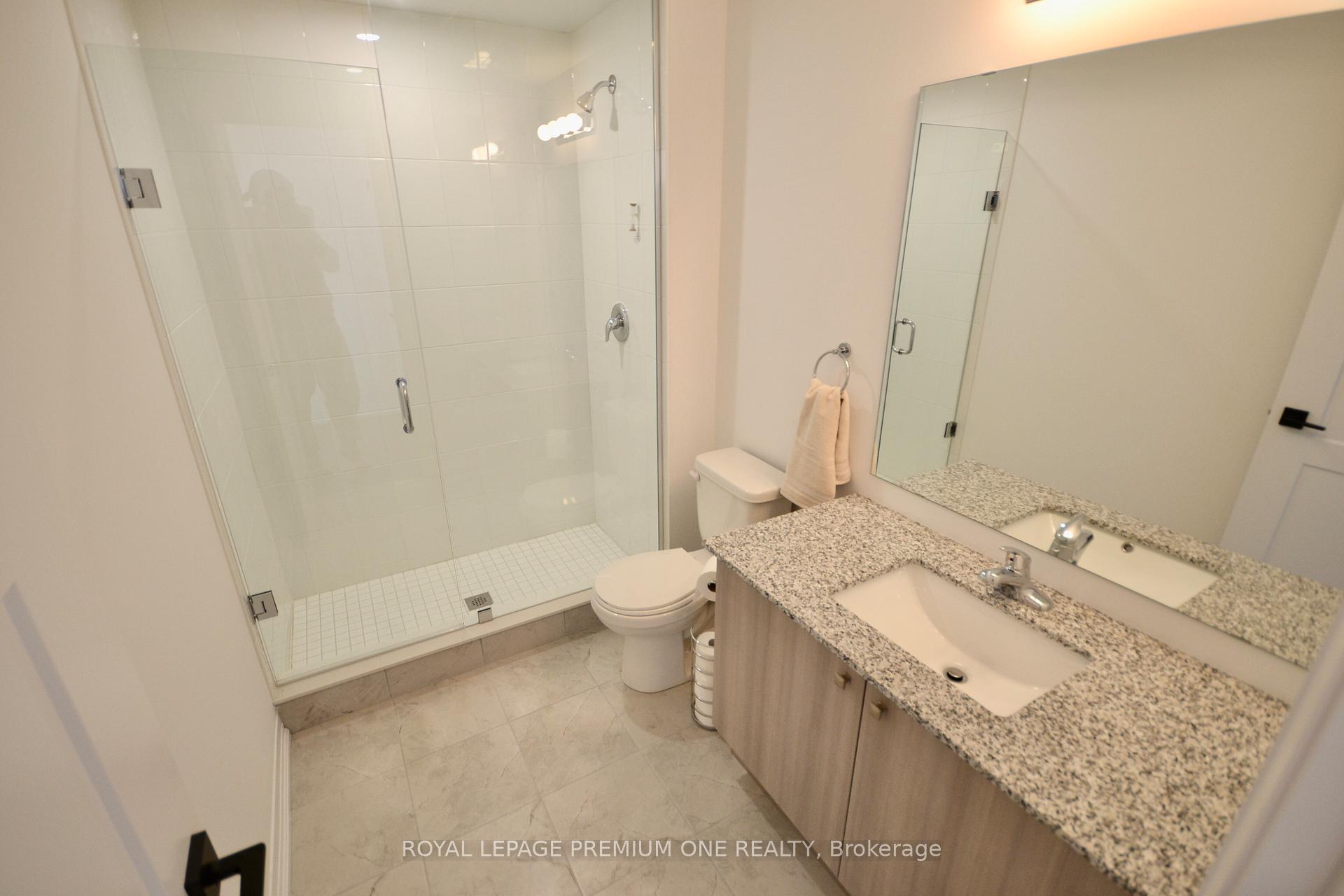 Photo 26 of Unit 207, 15 Kneeshaw Drive, Barrie, Rural Barrie Southeast — HOMEH