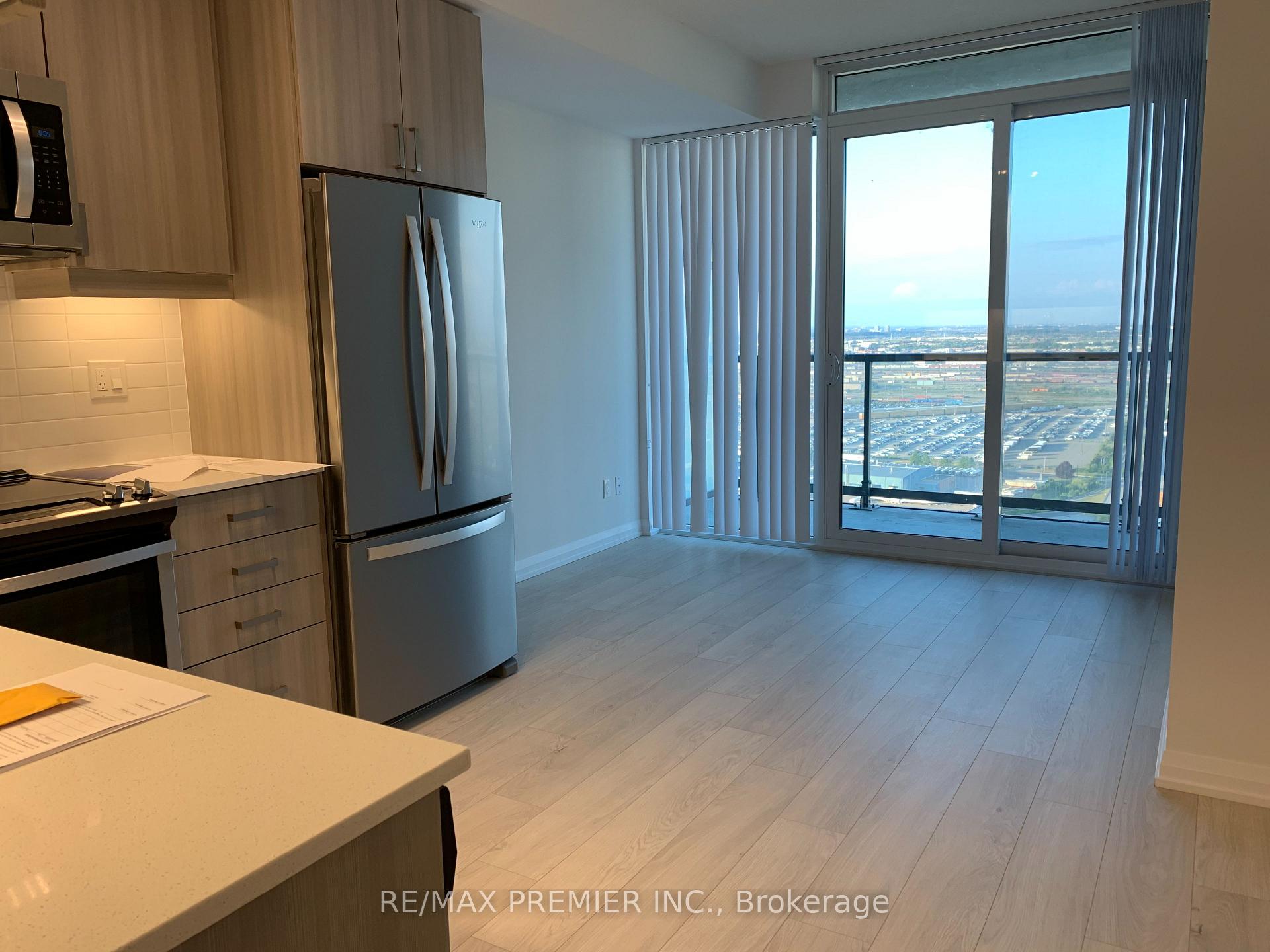 Photo 6 of Unit 2702, 7895 Jane Street, Vaughan, Concord — HOMEH