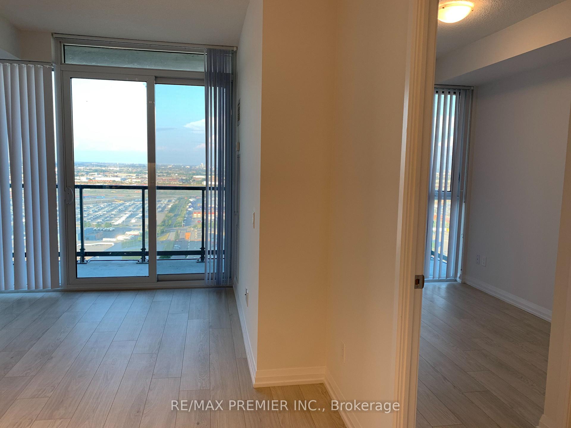 Photo 8 of Unit 2702, 7895 Jane Street, Vaughan, Concord — HOMEH