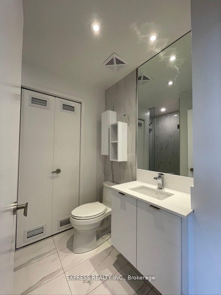 Photo 7 of Unit 1813, 195 Redpath Avenue, Toronto, Mount Pleasant West — HOMEH