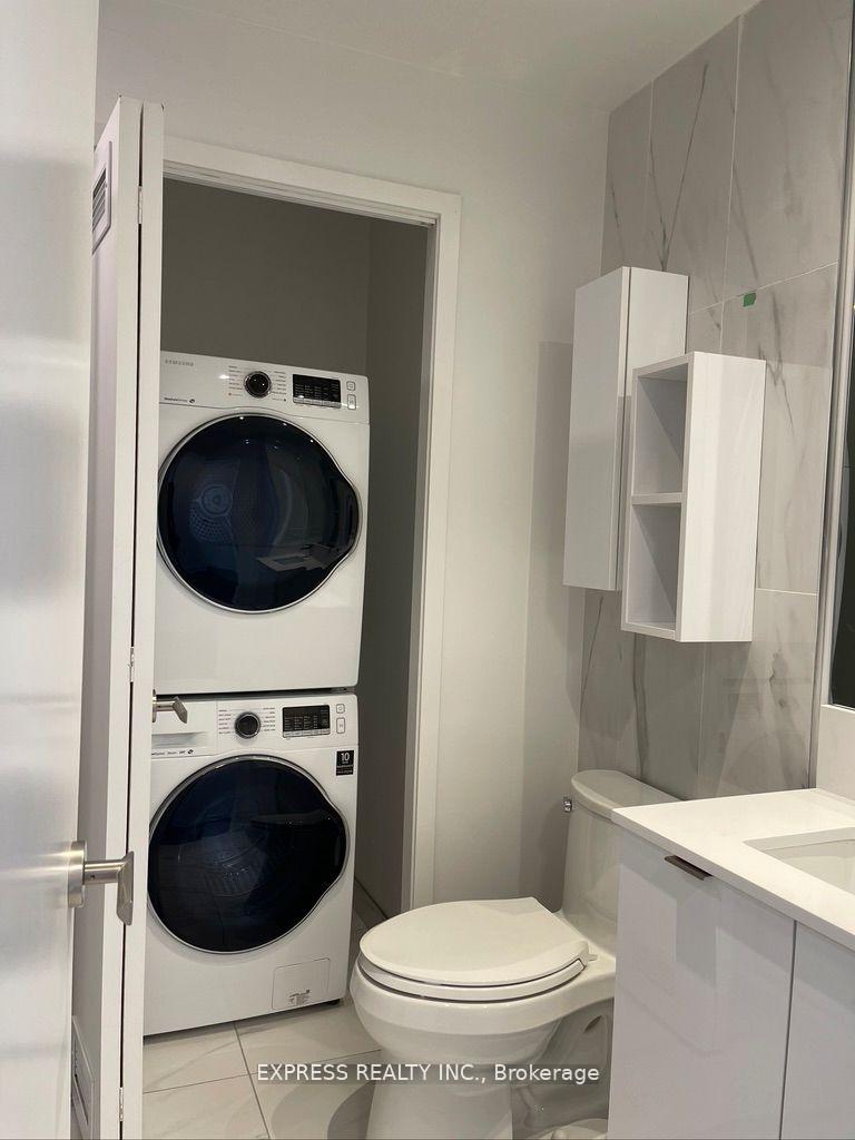 Photo 8 of Unit 1813, 195 Redpath Avenue, Toronto, Mount Pleasant West — HOMEH