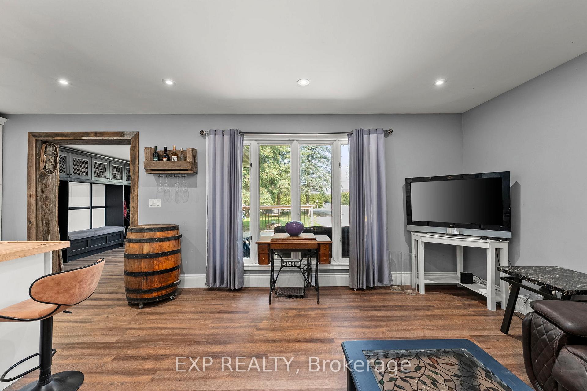 Photo 8 of 24115 Thorah Park Boulevard, Brock, Beaverton — HOMEH