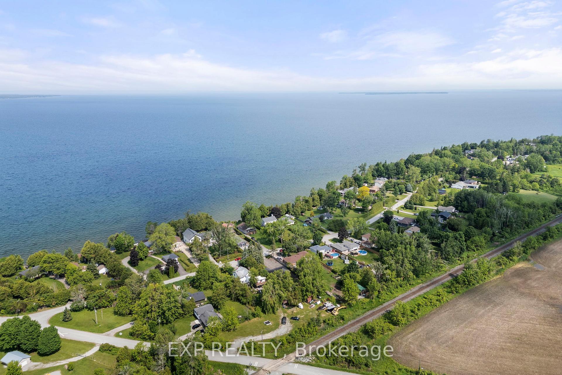 Photo 36 of 24115 Thorah Park Boulevard, Brock, Beaverton — HOMEH