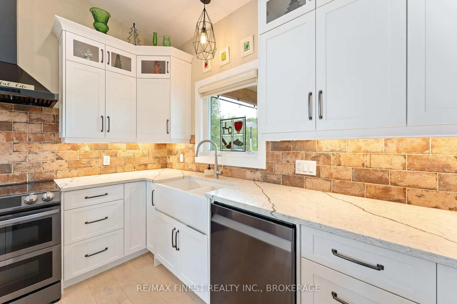 Photo 11 of 3266 Harrowsmith Road, Frontenac, Frontenac South — HOMEH