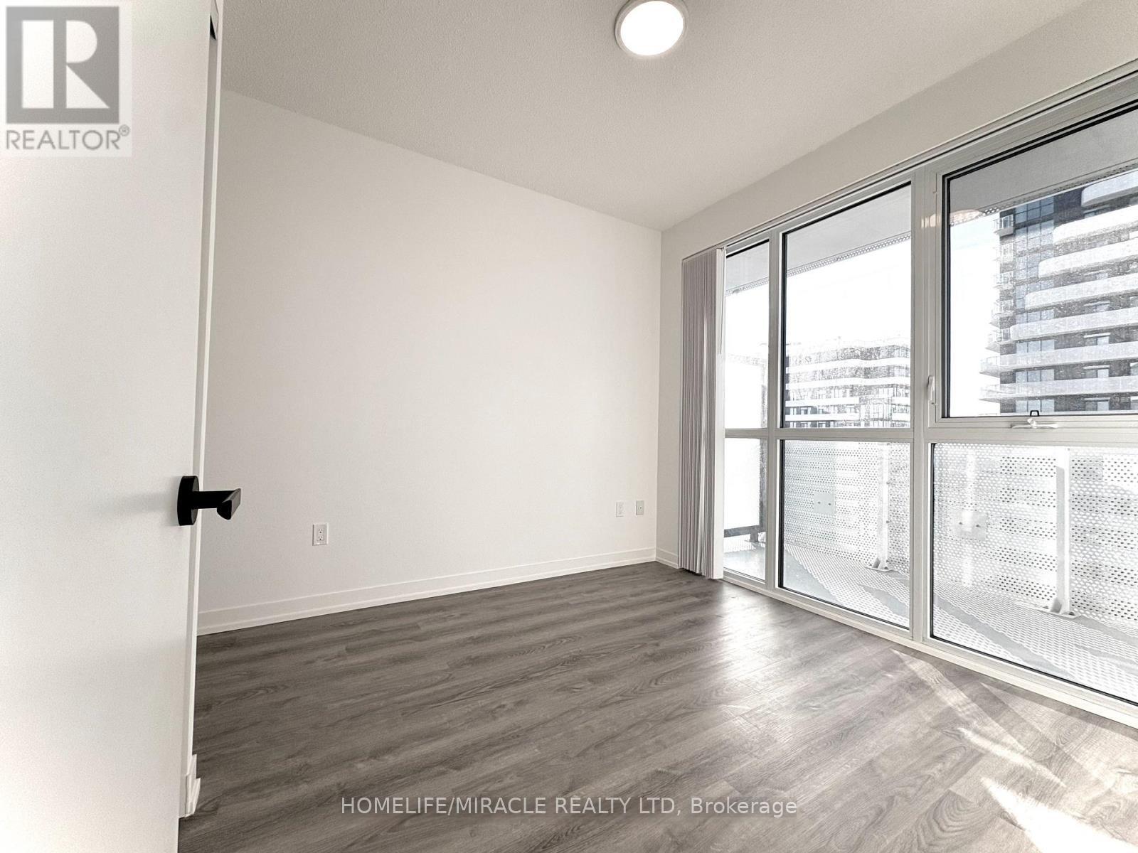 Photo 5 of Unit 2201, 8 Interchange Way, Vaughan, Vaughan Corporate Centre — HOMEH