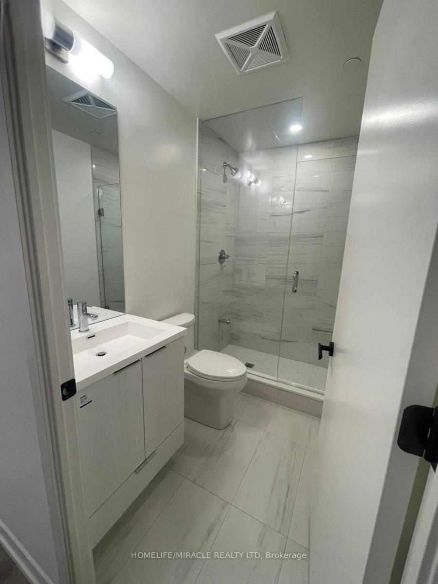 Photo 7 of Unit 2201, 8 Interchange Way, Vaughan, Vaughan Corporate Centre — HOMEH