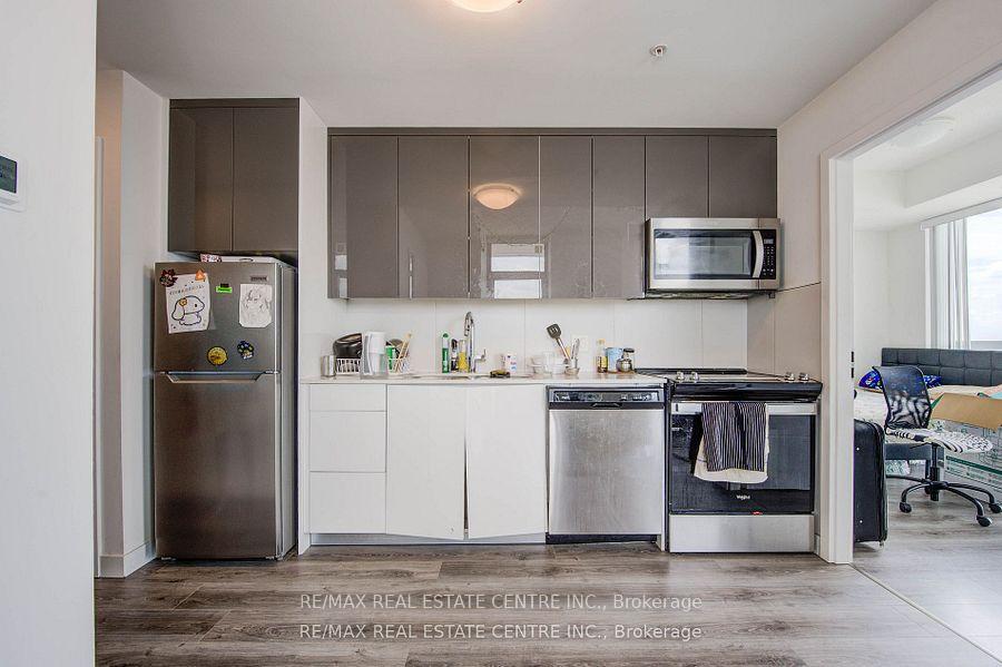 Photo 7 of Unit 1809, 60 Frederick Street, Kitchener, City Commercial Core — HOMEH