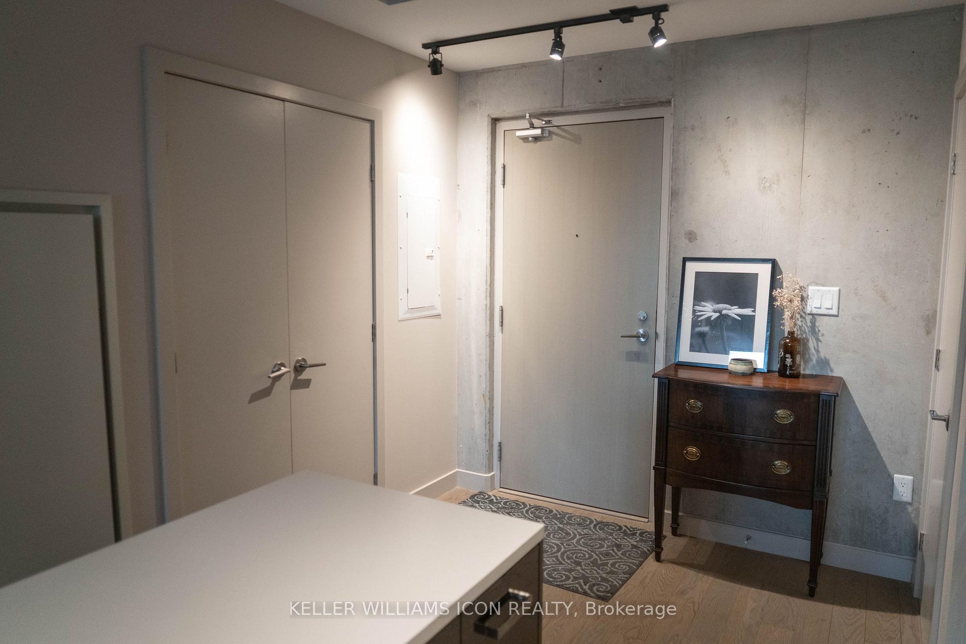 Photo 6 of Unit 911, 224 Lyon Street N, Ottawa, Ottawa Centre — HOMEH