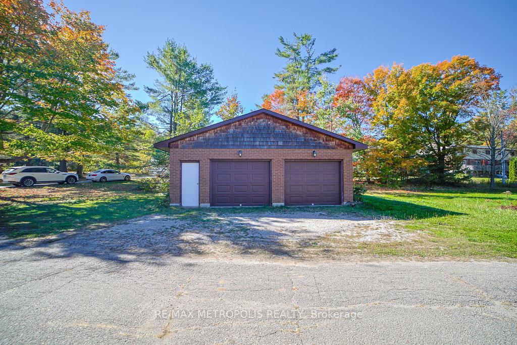 Photo 34 of 186 Pinedale Lane, Gravenhurst, Muskoka (S) — HOMEH