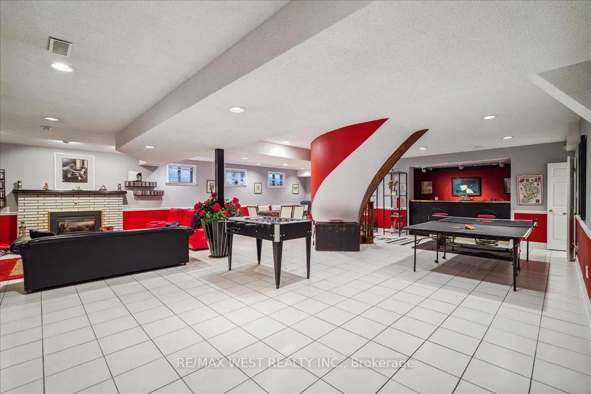 Photo 13 of 190 Sandys Drive, Vaughan, East Woodbridge — HOMEH
