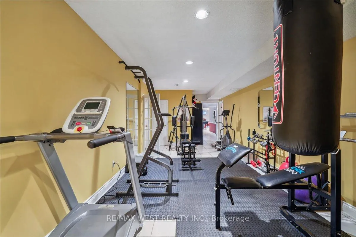 Photo 16 of 190 Sandys Drive, Vaughan, East Woodbridge — HOMEH