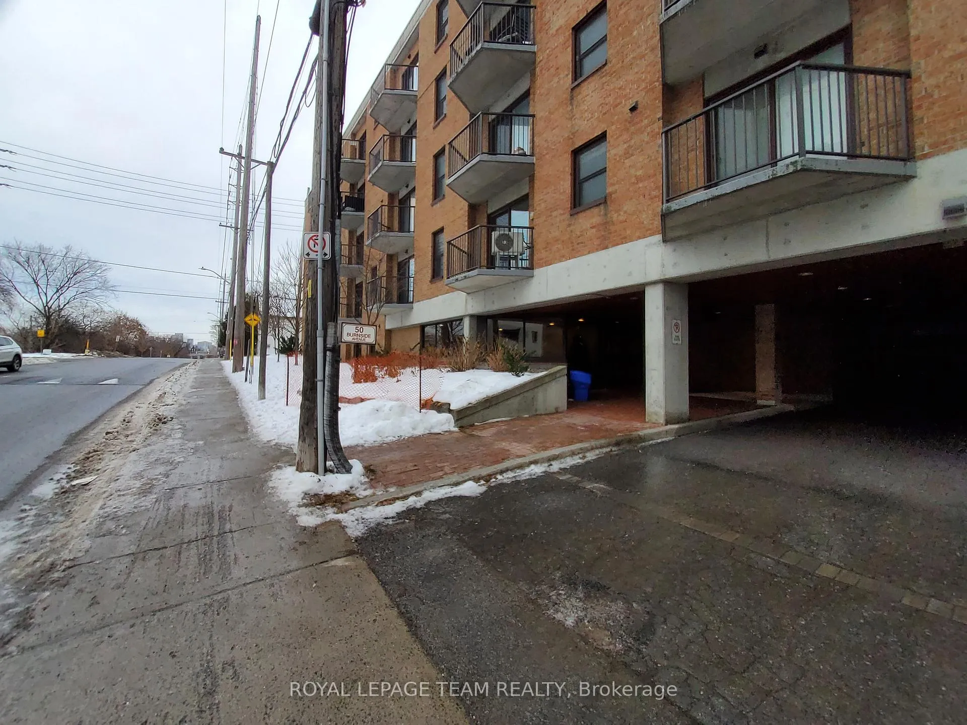 Photo 2 of Unit 304, 50 Burnside Avenue, Ottawa, Mechanicsville — HOMEH