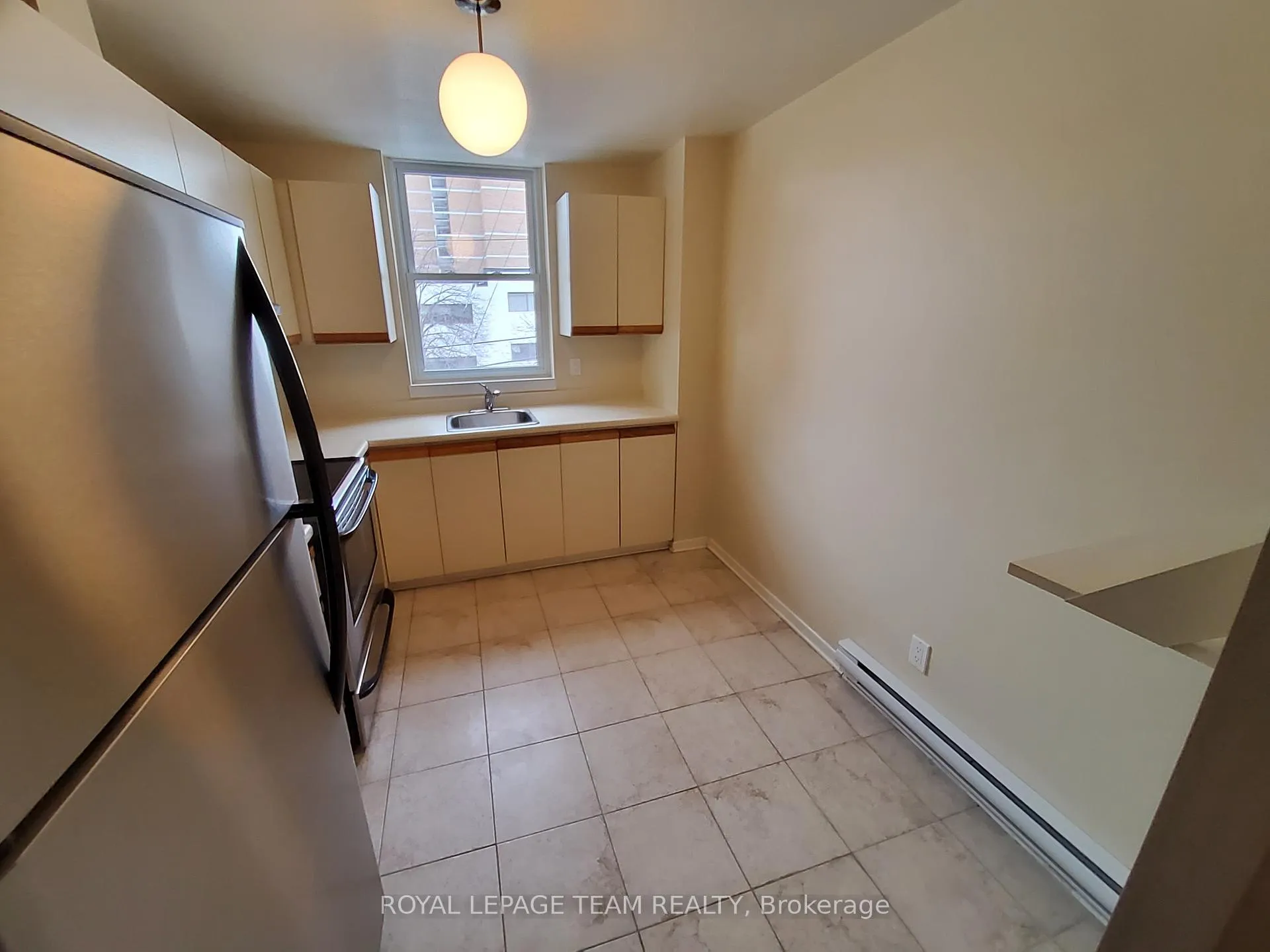 Photo 7 of Unit 304, 50 Burnside Avenue, Ottawa, Mechanicsville — HOMEH