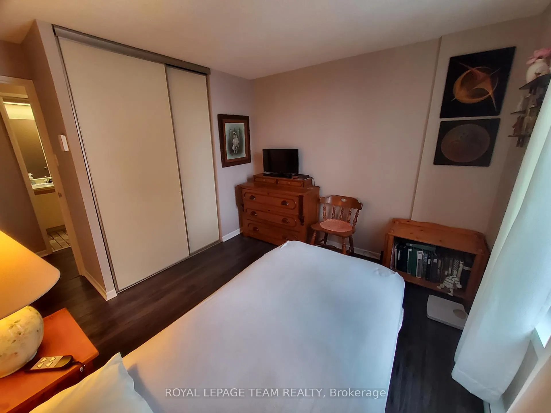 Photo 19 of Unit 304, 50 Burnside Avenue, Ottawa, Mechanicsville — HOMEH